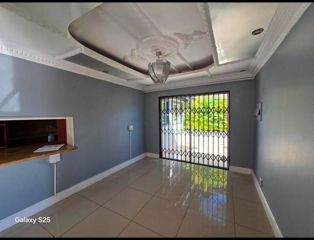 4 BEDROOM PROPERTY TO RENT IN MORELETAPARK